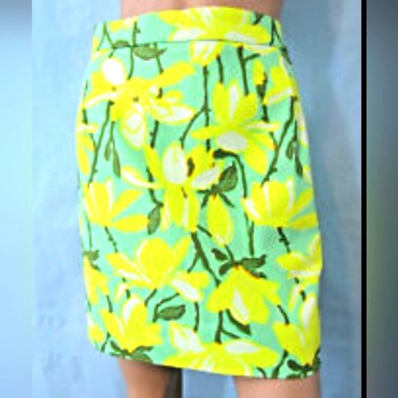 J CREW WOMEN'S BASKETWEAVE MINI SKIRT BRIGHT YELLOW FLORAL SIZE 4 - Picture 1 of 10